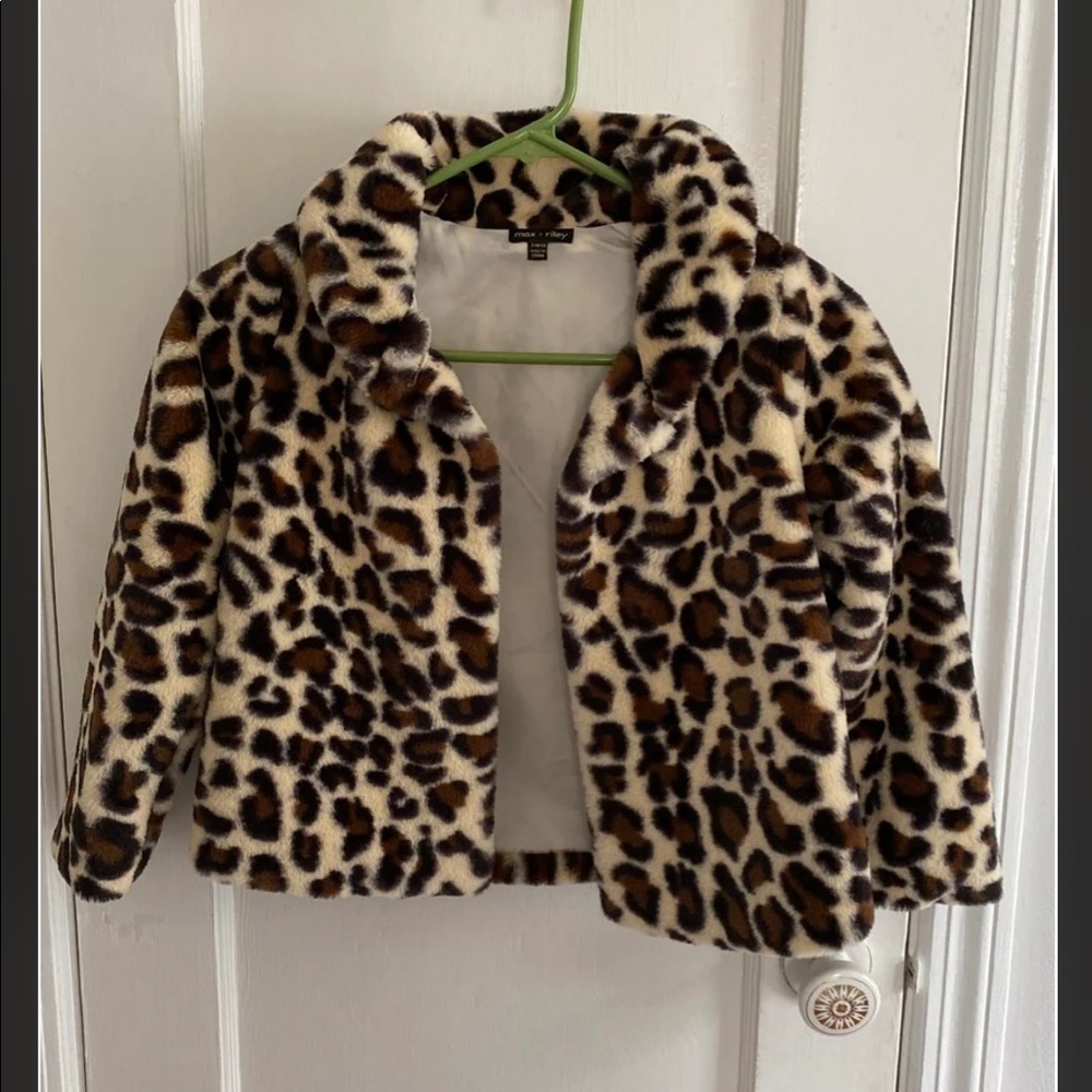 Girls Faux Fur Coat Size Small (7/8) by Max & Riley
